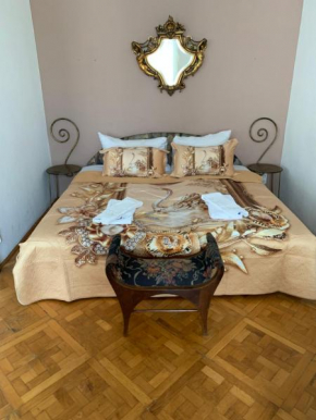 Libra Grande Venetian Style Apartment